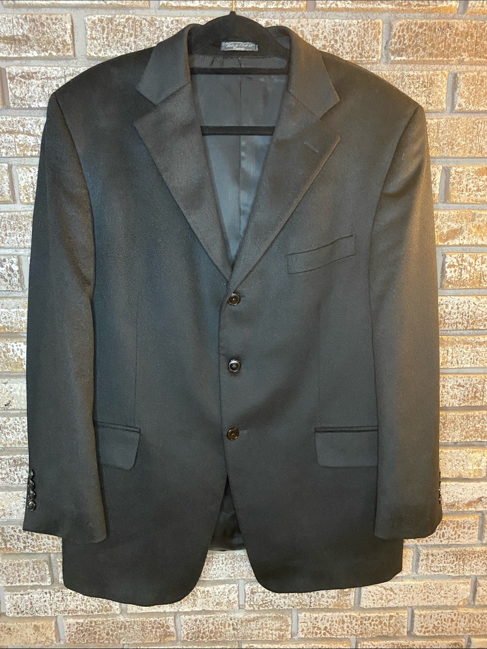 Colombo Luxury Men’s Black Blazer in 100% Cashmere 44 Reg Men’s /Size 16 Women’s